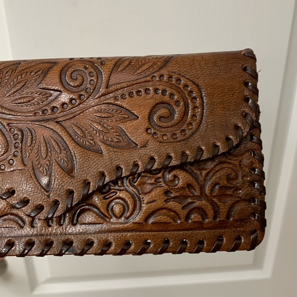 Handmade Genuine Leather Wallet - Picture 8 of 17